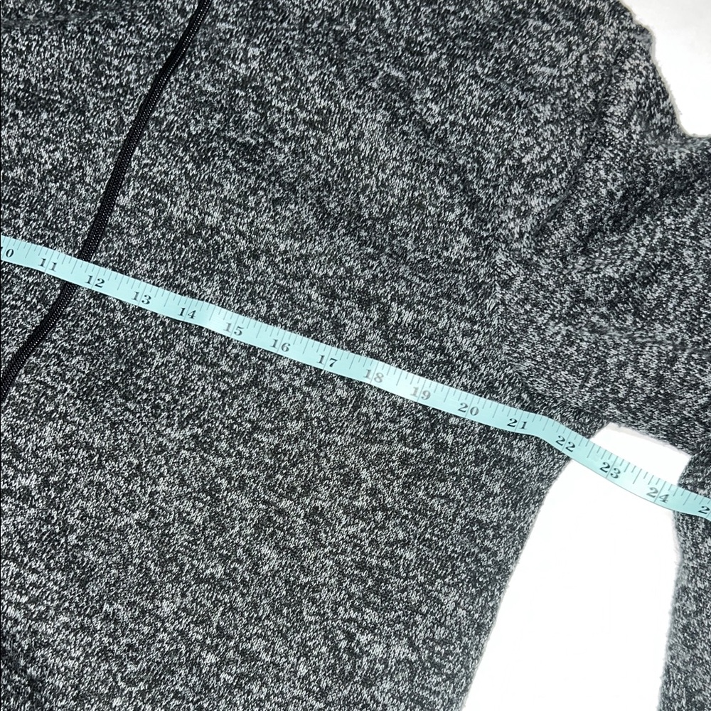 Old Navy Men's Heather Gray Zip-Up Sweater - Picture 8 of 10
